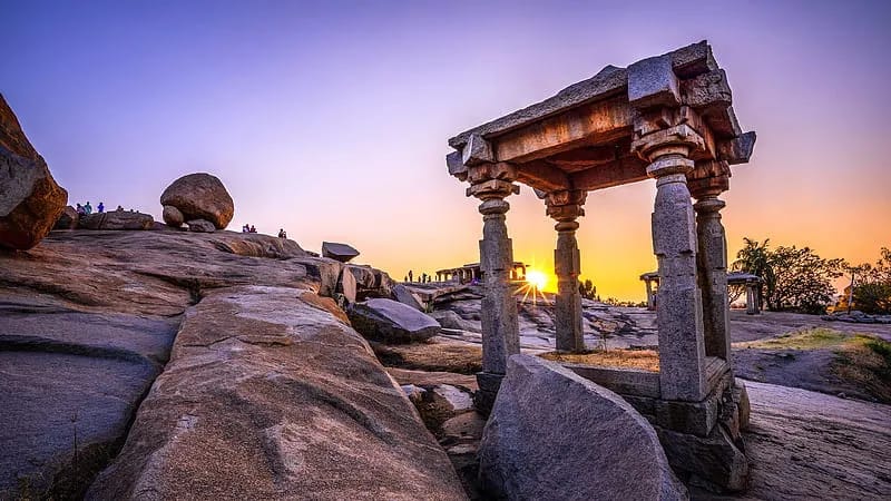 Hampi – UNESCO Heritage Ruins Hampi – UNESCO Heritage Ruins